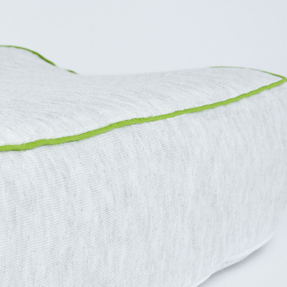 Almohada Ergonómica Ortopédica con Espuma Viscoelástica Enrollable – Blackroll Recovery Pillow
