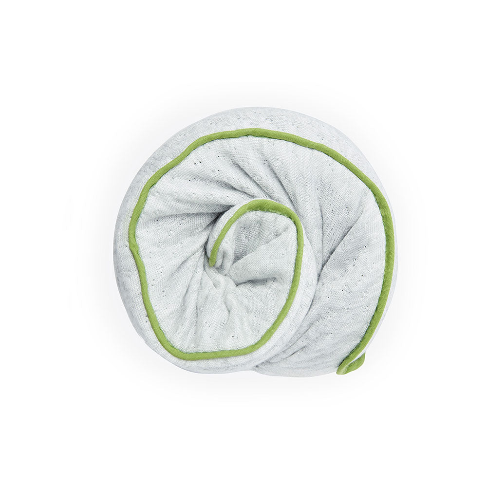 Almohada Ergonómica Ortopédica con Espuma Viscoelástica Enrollable – Blackroll Recovery Pillow
