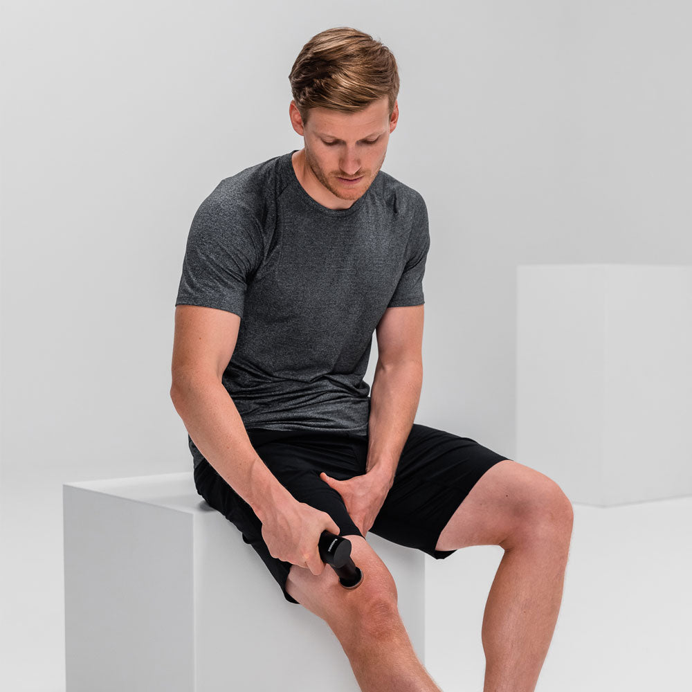 Pistola de Masaje de Vibración para Activación y Recuperación Muscular – Blackroll Fascia Gun