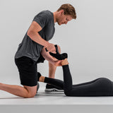Pistola de Masaje de Vibración para Activación y Recuperación Muscular – Blackroll Fascia Gun
