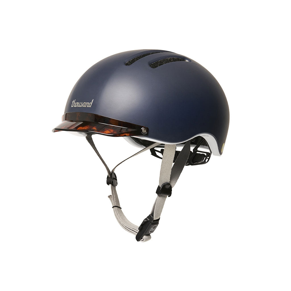 Casco Thousand Chapter Club Navy - W&W Movilidad para tu ciudad