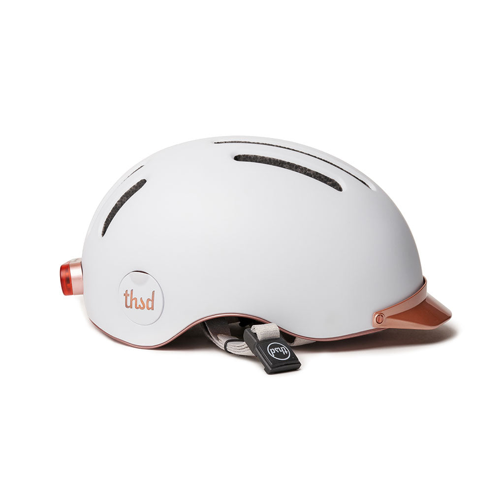 Casco Thousand Chapter Supermoon White - W&W Movilidad para tu ciudad